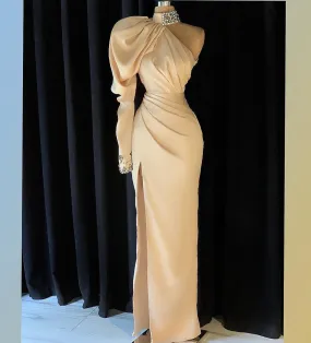 Meretricious White Wedding Dress
